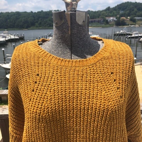 XL & XXL GOLD / YELLOW SOFT KNIT CREW NECK KNIT SWEATER!  NWT - Picture 2 of 10